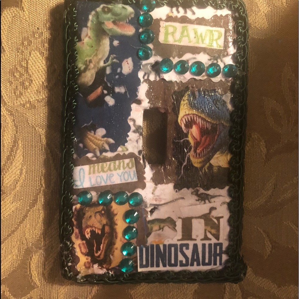 Dinosaur switchplate cover